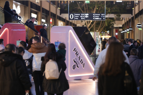 04.12.2023
oberhausen, westfield centro - prada    © marc vollmannshauser tel. 015125312120 vollmannshauser@me.com
