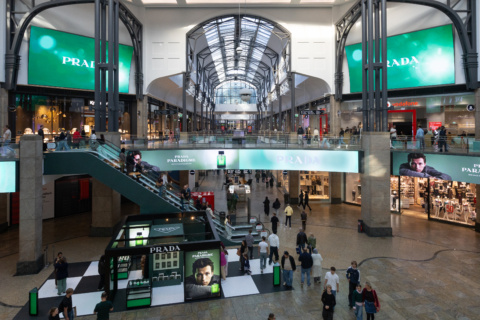 16.09.2025
oberhausen, westfield centro - PRADA - marc vollmannshauser tel. 015125312120 vollmannshauser@me.com